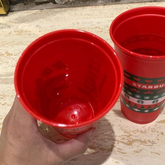 Starbucks red cups - Picture 3 of 8